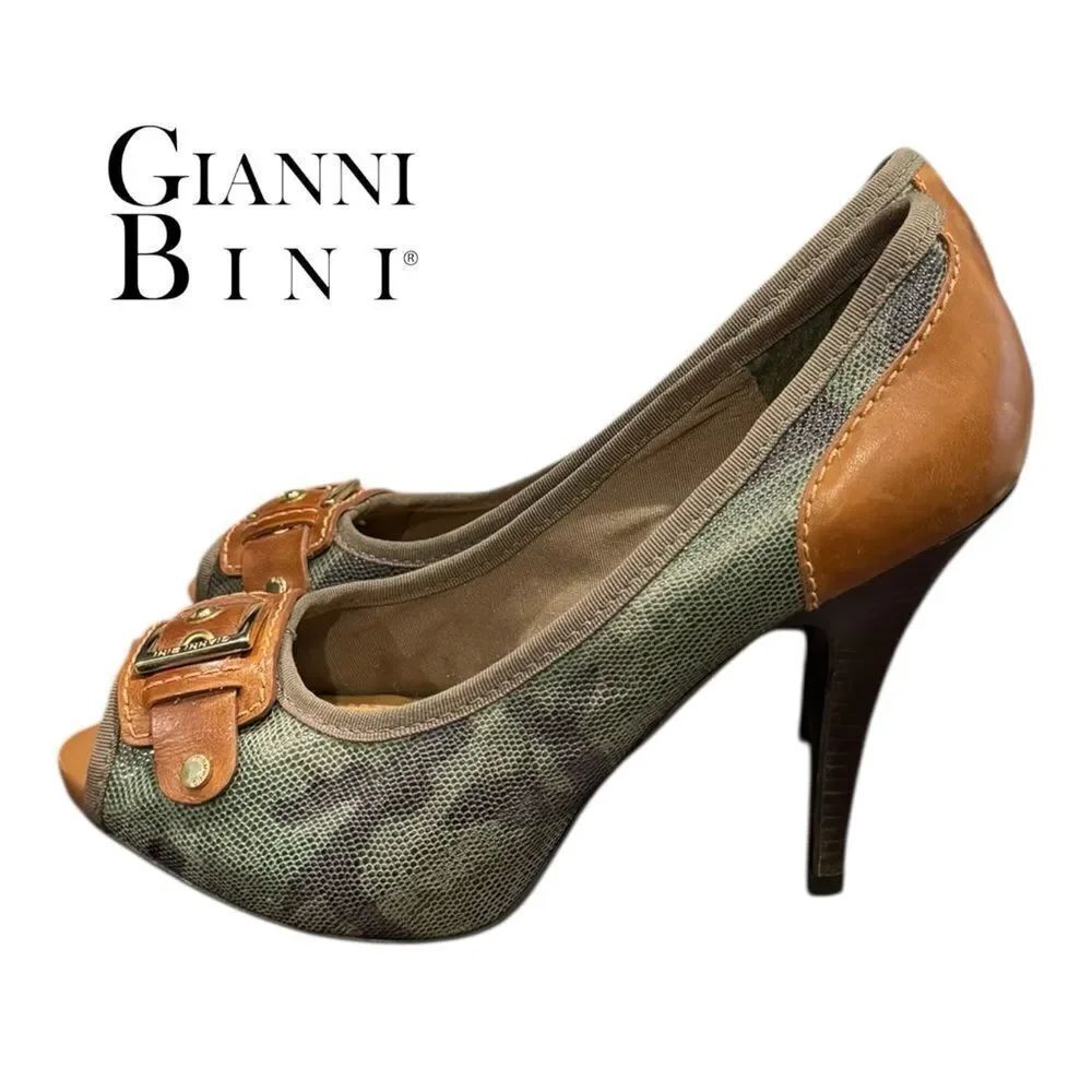 Gianni Bini Women's Camo Leather Snakeskin Peep Toe Platform Buckle Heels 10
